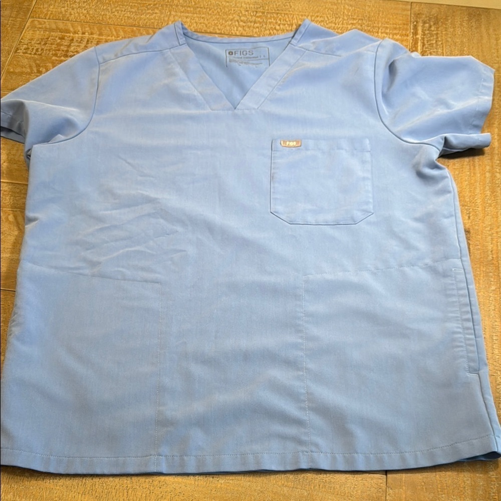 Figs light blue scrub top size L